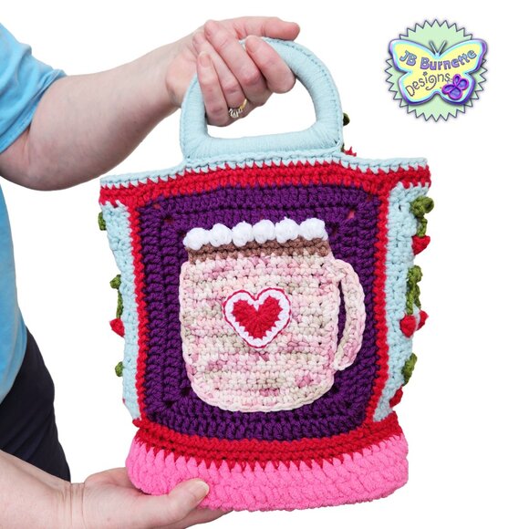 Handmade Crochet Cherry Pie Bag, Solid-Bottom Handbag, Baker's Purse, Coffee Fan - Picture 3 of 12